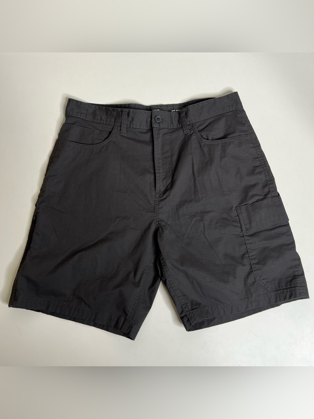 prAna Men’s 34x8 Gray Standard Fit Double Peak Cargo Shorts #1968441
